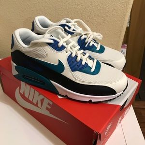 Nike Air Max SZ 9 NEW